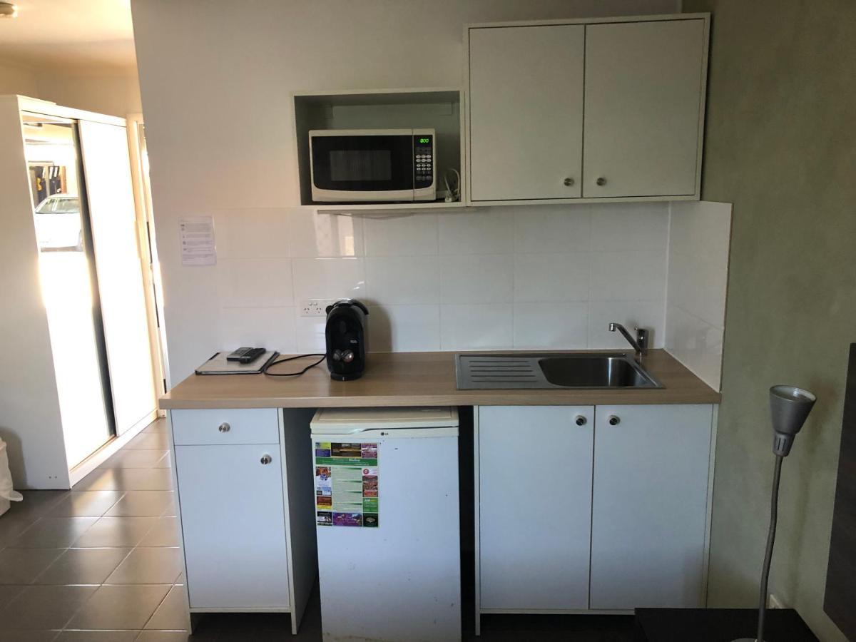 Mackay Motor Inn Экстерьер фото
