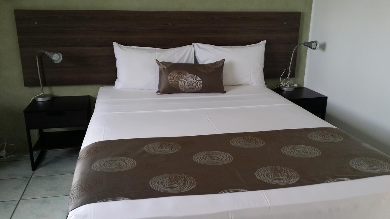 Mackay Motor Inn Экстерьер фото